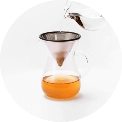 お水もしくは沸騰したお湯をゆっくりと注ぐ